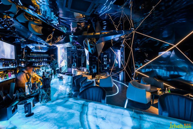 室內(nèi)設(shè)計師