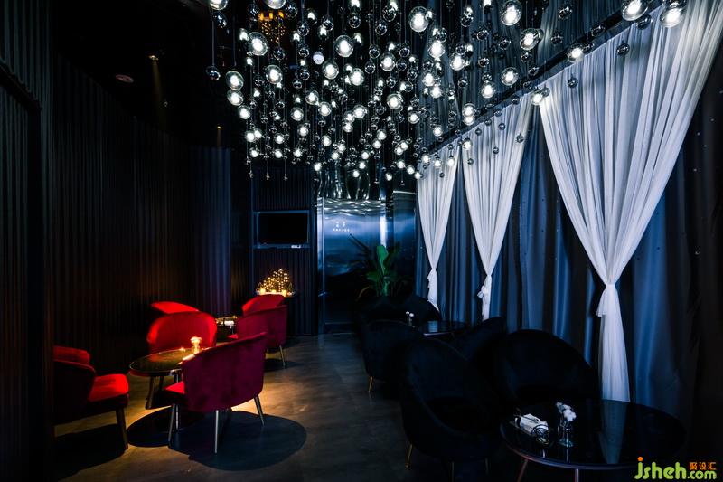 室內(nèi)設(shè)計師